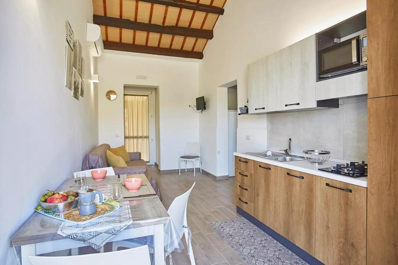 Casale Sammartano Apartments Ummari Exterior photo